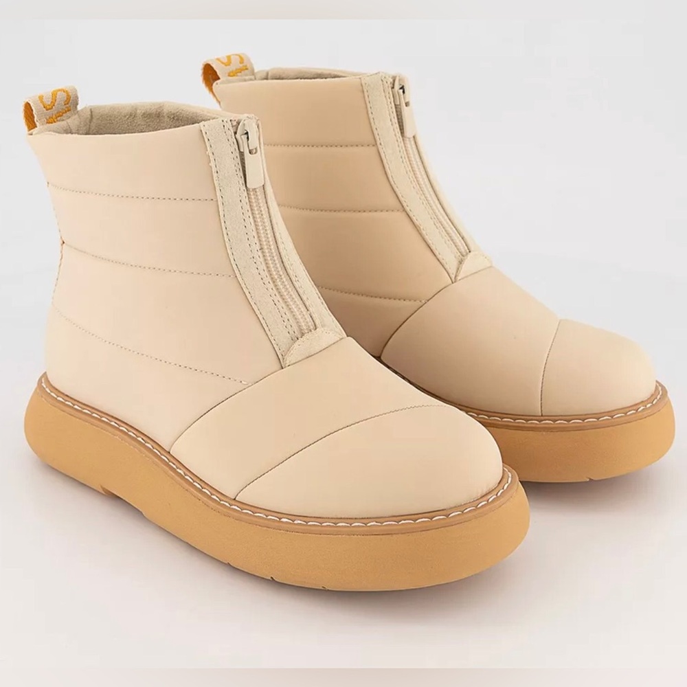 TOMS Alpargata Mallow Puffer Boots